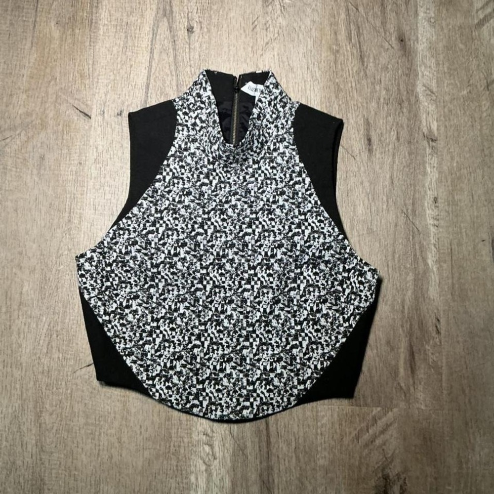 Elizabeth‎ and James black & white vest top Size XS